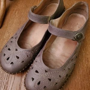 RIEKER ANTISTRESS GREEN LEATHER LASER CUT MARYJANE